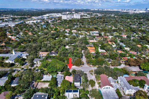 Купить земельный участок в Майами, Флорида № 2050516 - фото 6