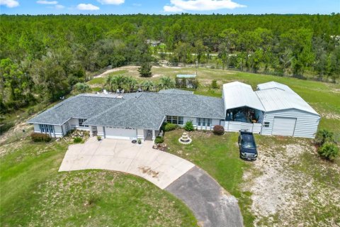 House in Dunnellon, Florida 4 bedrooms, 241.55 sq.m. № 1914177 - photo 8