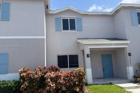 Adosado en venta en Florida City, Florida, 4 dormitorios, 124.3 m2 № 2085713 - foto 3