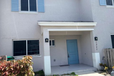 Adosado en venta en Florida City, Florida, 4 dormitorios, 124.3 m2 № 2085713 - foto 4