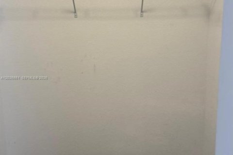 Adosado en venta en Florida City, Florida, 4 dormitorios, 124.3 m2 № 2085713 - foto 17