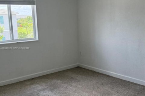 Adosado en venta en Florida City, Florida, 4 dormitorios, 124.3 m2 № 2085713 - foto 12