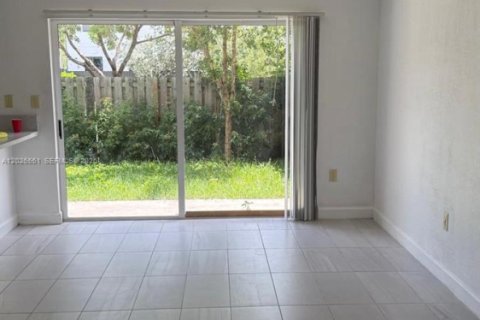 Adosado en venta en Florida City, Florida, 4 dormitorios, 124.3 m2 № 2085713 - foto 5