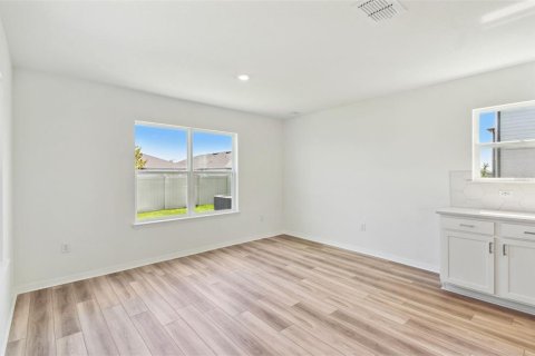 House in Lake Alfred, Florida 5 bedrooms, 292.08 sq.m. № 1585451 - photo 7