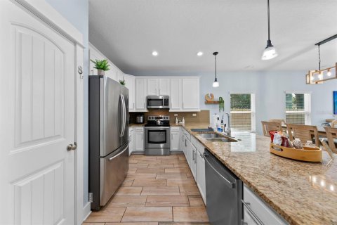 Купить таунхаус в Джексонвилл-Бич, Флорида 9 комнат, 197.88м2, № 1591152 - фото 6