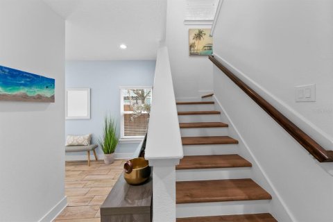 Купить таунхаус в Джексонвилл-Бич, Флорида 9 комнат, 197.88м2, № 1591152 - фото 4