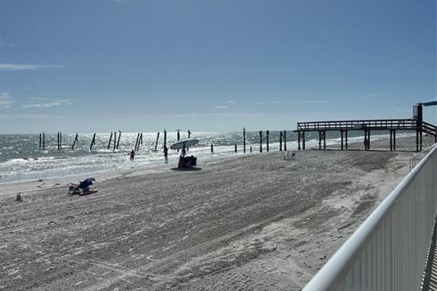 Condominio en alquiler en Redington Beach, Florida, 2 dormitorios, 98.94 m2 № 1868978 - foto 19