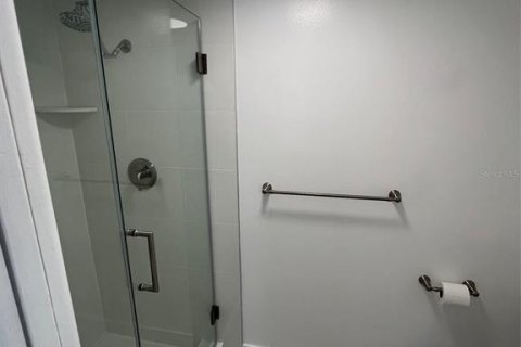 Condominio en alquiler en Redington Beach, Florida, 2 dormitorios, 98.94 m2 № 1868978 - foto 13