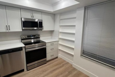 Condominio en alquiler en Redington Beach, Florida, 2 dormitorios, 98.94 m2 № 1868978 - foto 6