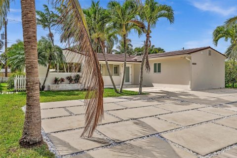 Villa ou maison à vendre à Hollywood, Floride: 4 chambres № 1758505 - photo 2