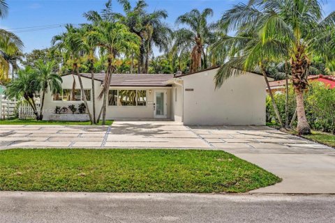 Villa ou maison à vendre à Hollywood, Floride: 4 chambres № 1758505 - photo 1