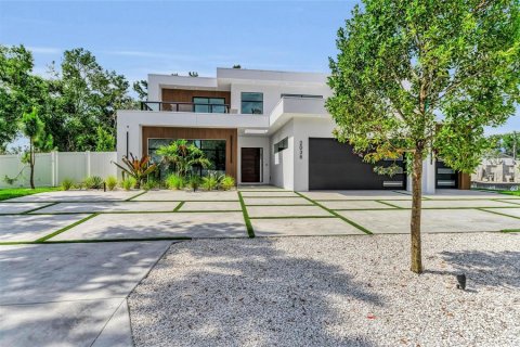 House in Sarasota, Florida 6 bedrooms, 431.85 sq.m. № 1434922 - photo 5