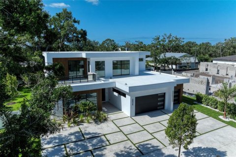 House in Sarasota, Florida 6 bedrooms, 431.85 sq.m. № 1434922 - photo 2
