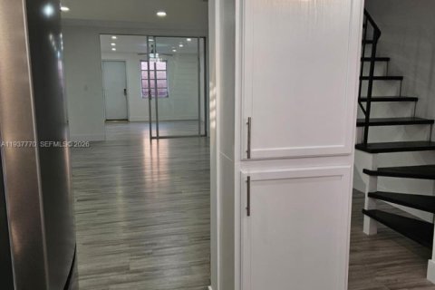 Touwnhouse à louer à Hialeah, Floride: 3 chambres, 91.04 m2 № 1995380 - photo 3