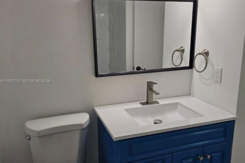 Touwnhouse à louer à Hialeah, Floride: 3 chambres, 91.04 m2 № 1995380 - photo 14
