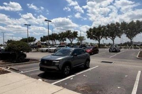 Commercial property in Davenport, Florida 2689.71 sq.m. № 2214955 - photo 3
