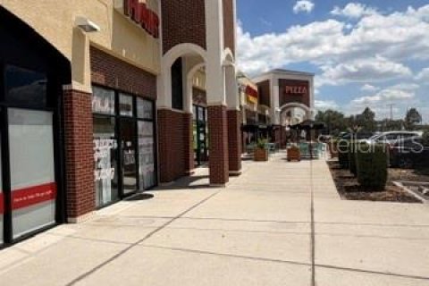 Commercial property in Davenport, Florida 2689.71 sq.m. № 2214955 - photo 4