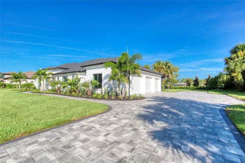 Villa ou maison à vendre à Ormond Beach, Floride: 3 chambres, 327.57 m2 № 1907829 - photo 2