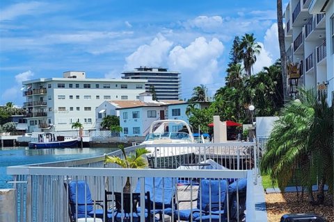 Condominio en venta en Miami Beach, Florida, 43.2 m2 № 1702092 - foto 5