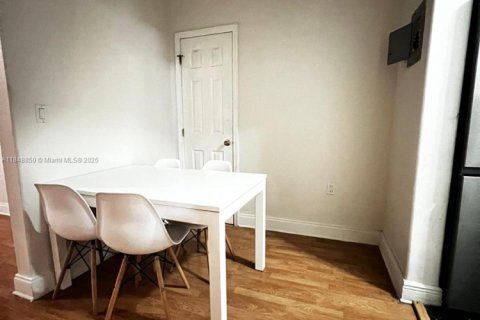 Copropriété à louer à Miami Beach, Floride: 37.16 m2 № 1850476 - photo 7