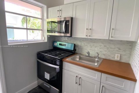 Copropriété à louer à Miami Beach, Floride: 37.16 m2 № 1850476 - photo 20