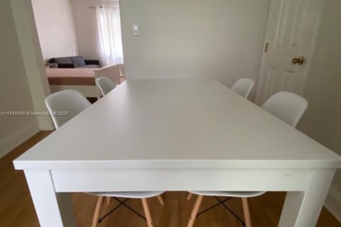 Copropriété à louer à Miami Beach, Floride: 37.16 m2 № 1850476 - photo 10