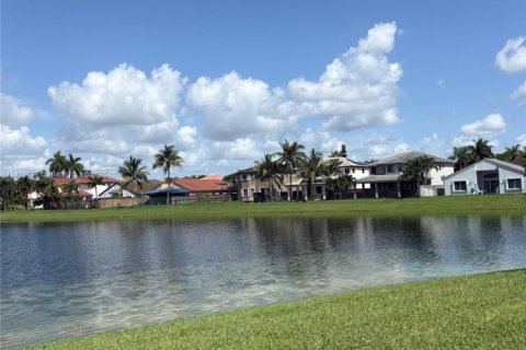 Купить виллу или дом в Майами, Флорида 3 спальни, 192.49м2, № 1887530 - фото 27