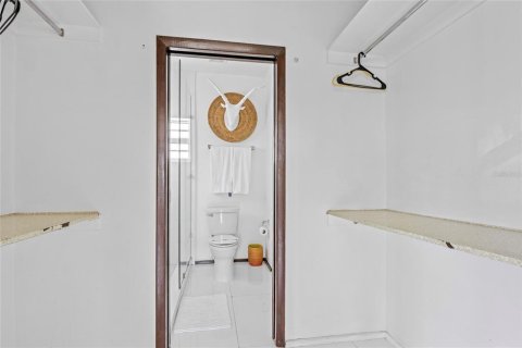 Casa en venta en Fort Lauderdale, Florida, 6 dormitorios, 345.41 m2 № 1812590 - foto 30