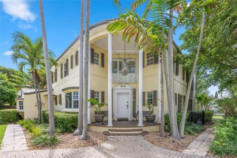 Casa en venta en Fort Lauderdale, Florida, 6 dormitorios, 345.41 m2 № 1812590 - foto 1