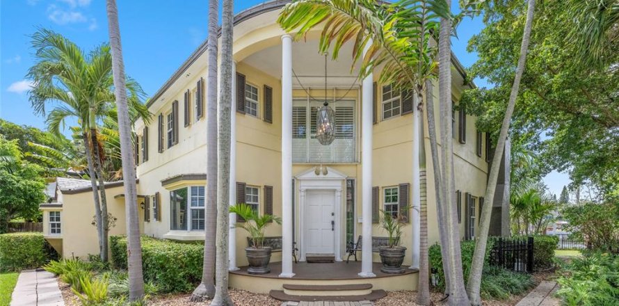 Casa en Fort Lauderdale, Florida 6 dormitorios, 345.41 m2 № 1812590