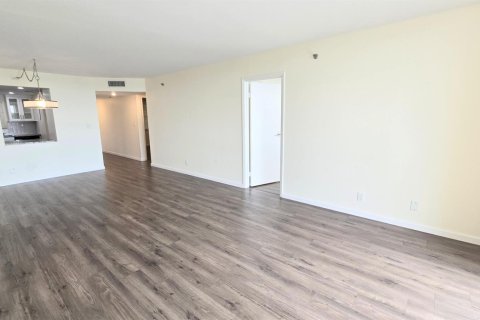 Copropriété à louer à Davie, Floride: 2 chambres, 99.41 m2 № 2290020 - photo 8