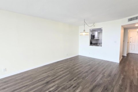 Copropriété à louer à Davie, Floride: 2 chambres, 99.41 m2 № 2290020 - photo 7