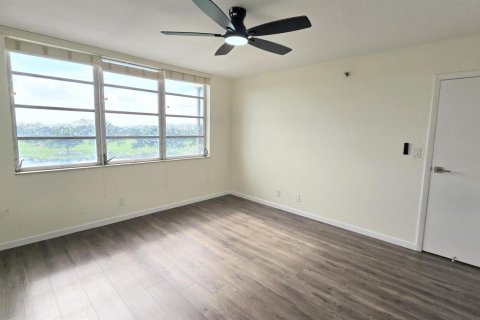 Copropriété à louer à Davie, Floride: 2 chambres, 99.41 m2 № 2290020 - photo 9