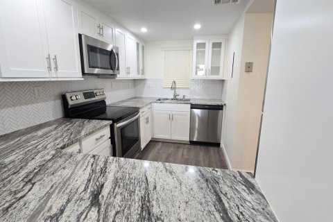 Copropriété à louer à Davie, Floride: 2 chambres, 99.41 m2 № 2290020 - photo 2