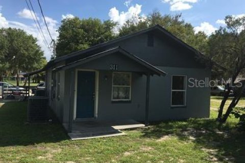 House in Leesburg, Florida 2 bedrooms, 53.42 sq.m. № 2317455