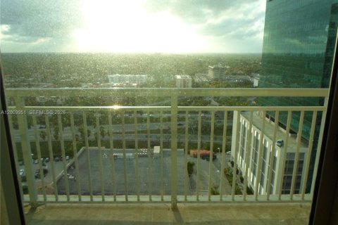Condominio en venta en Miami, Florida, 2 dormitorios, 136.29 m2 № 2090041 - foto 13
