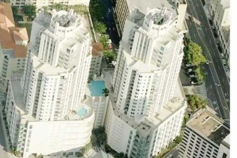 Condominio en Miami, Florida, 2 dormitorios  № 2090041