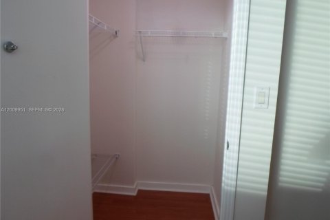 Condominio en venta en Miami, Florida, 2 dormitorios, 136.29 m2 № 2090041 - foto 18