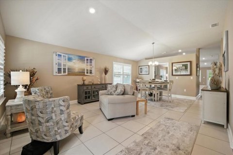 House in Palm Coast, Florida 3 bedrooms, 179.49 sq.m. № 1915464 - photo 18