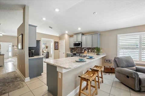 House in Palm Coast, Florida 3 bedrooms, 179.49 sq.m. № 1915464 - photo 11