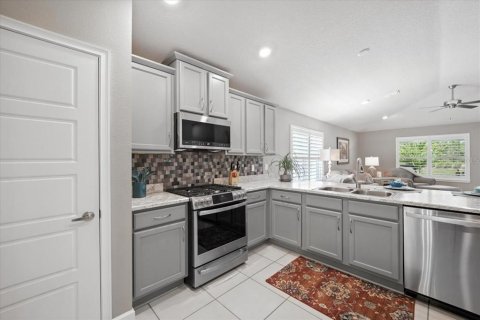 House in Palm Coast, Florida 3 bedrooms, 179.49 sq.m. № 1915464 - photo 6