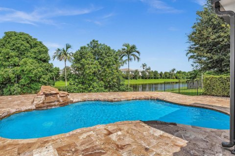 House in Pembroke Pines, Florida 4 bedrooms, 215.53 sq.m. № 2084044 - photo 5