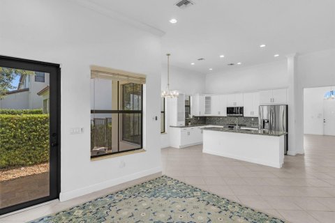 House in Pembroke Pines, Florida 4 bedrooms, 215.53 sq.m. № 2084044 - photo 29
