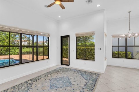 House in Pembroke Pines, Florida 4 bedrooms, 215.53 sq.m. № 2084044 - photo 28