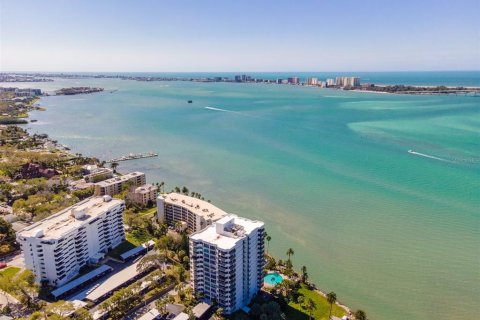 Condominio en venta en Clearwater, Florida, 2 dormitorios, 143.07 m2 № 1685254 - foto 5