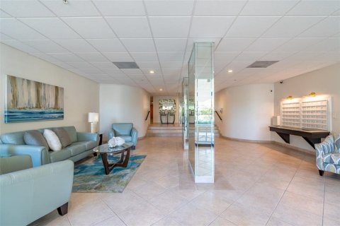 Condominio en venta en Clearwater, Florida, 2 dormitorios, 143.07 m2 № 1685254 - foto 23