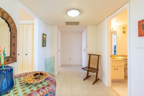 Condominio en venta en Clearwater, Florida, 2 dormitorios, 143.07 m2 № 1685254 - foto 25