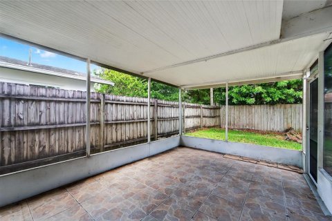 House in Clearwater, Florida 3 bedrooms, 159.79 sq.m. № 1854638 - photo 29