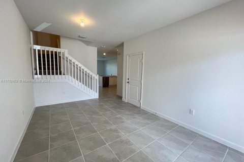Townhouse in Miami, Florida 4 bedrooms, 169.83 sq.m. № 1963343 - photo 11