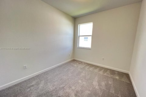 Townhouse in Miami, Florida 4 bedrooms, 169.83 sq.m. № 1963343 - photo 17